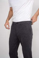Calça Alfaiataria Masculina em Malha Premium com Ajuste Lateral