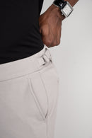 Calça Alfaiataria Masculina em Malha Premium com Ajuste Lateral