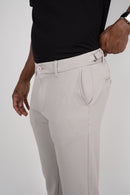 Calça Alfaiataria Masculina em Malha Premium com Ajuste Lateral
