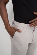 Calça Alfaiataria Masculina em Malha Premium com Ajuste Lateral