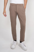Calça Alfaiataria Masculina em Malha Premium com Ajuste Lateral