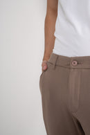 Calça Alfaiataria Masculina em Malha Premium com Ajuste Lateral