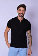 Camiseta com Zíper Preta